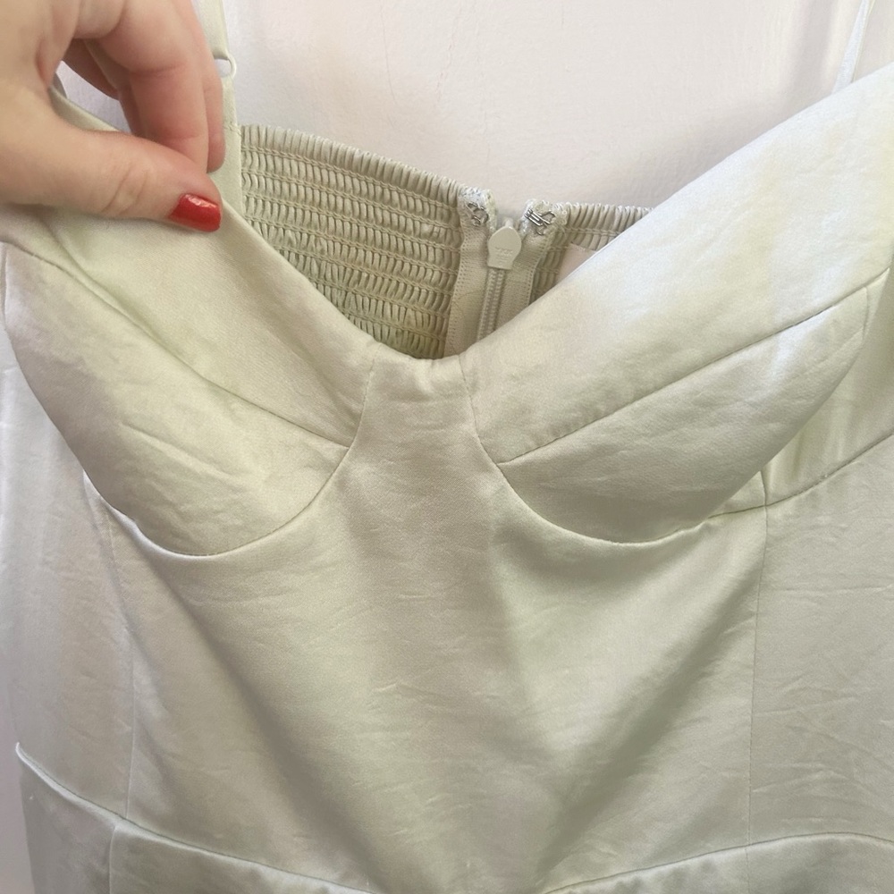Aritzia Wilfred glaze satin dress‎ 2 - Picture 4 of 6